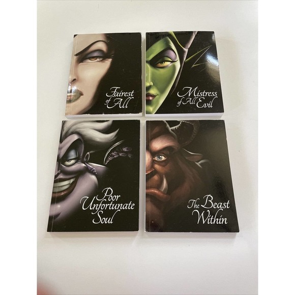 Set of 4 Disney Villain Tales by Serena Valentino Paperback Books - Picture 5 of 13